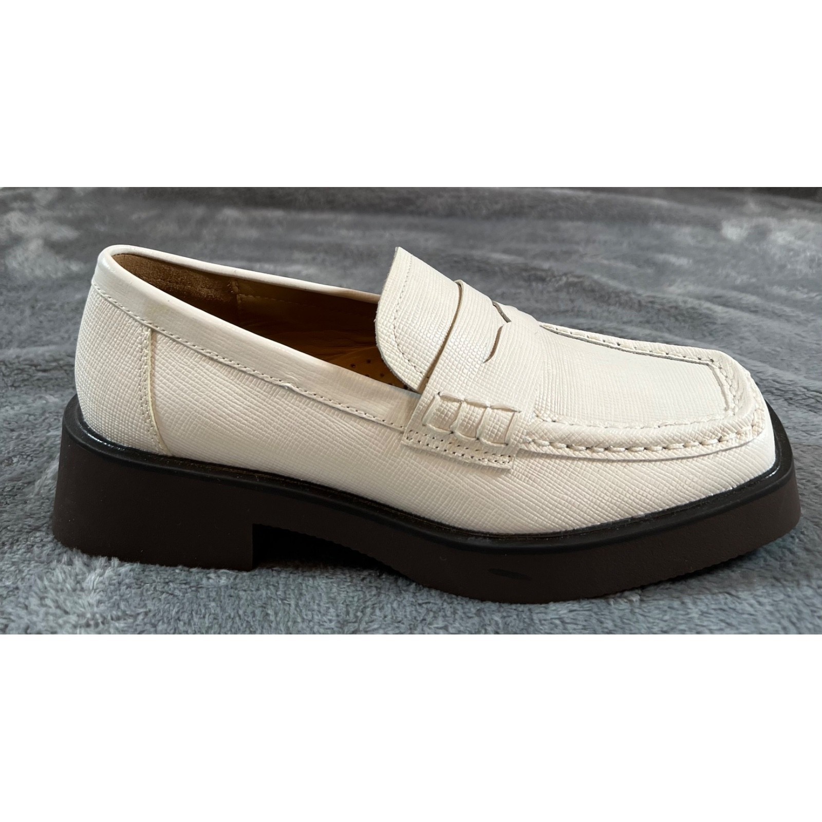 G.H. Bass Bowery Loafer Womens 5 Off White Lizard Embossed Slip On Oxford New